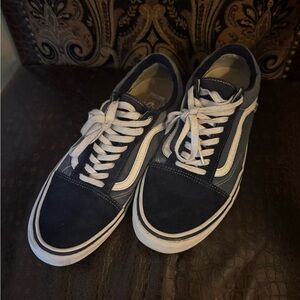 Vans Men's Dark Blue and White Athletic Sneakers